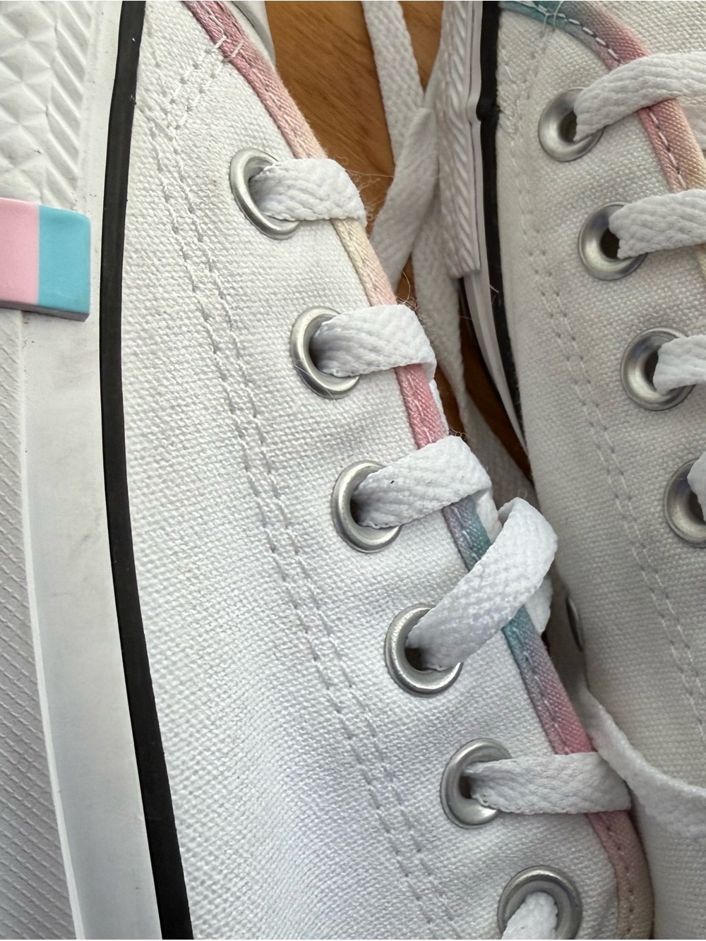 Converse Chuck Taylor All Star Rainbow Sole Low Top Sneakers | Women’s 8.5 - Picture 6 of 8